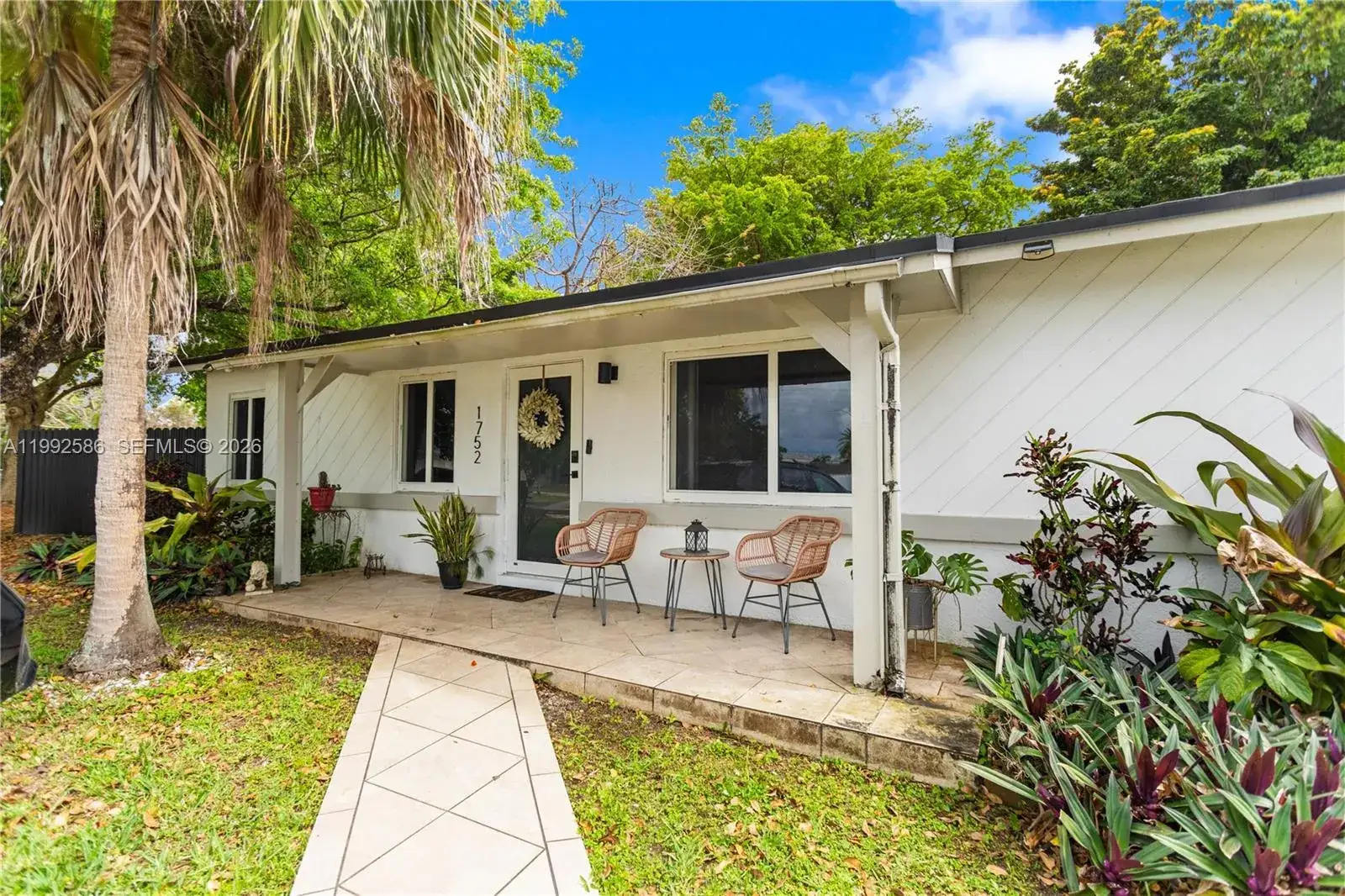 3 bedroom 2 bath Residential for sale at 1752 S Anhinga Ln, Homestead FL 33035