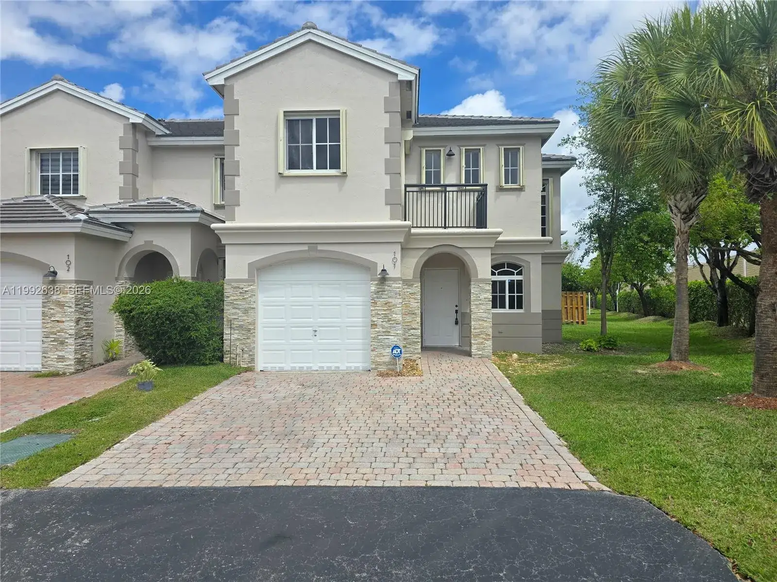 3 bedroom 2 bath Residential Lease for rent at 8421 SW 124th Ave # 101, Miami FL 33183