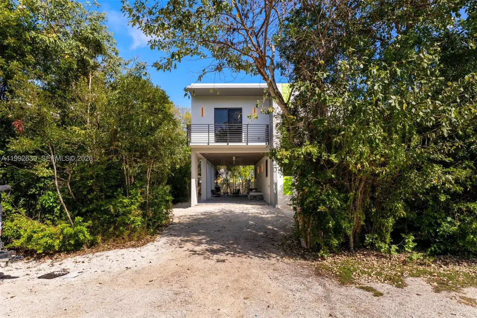 5 bedroom 3 bath Residential for sale at 20 Coral Dr, Key Largo FL 33037