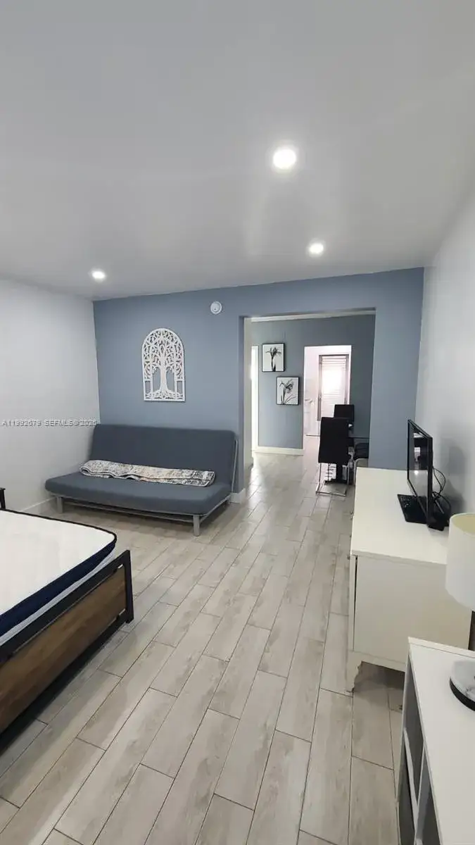 1 bath Residential Lease for rent at 761 Euclid Ave # 7, Miami Beach FL 33139