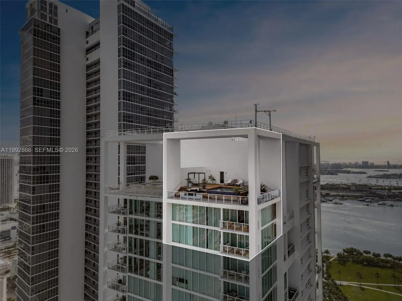 2 bedroom 2 bath Residential Lease for rent at 1040 Biscayne Blvd # 4607, Miami FL 33132