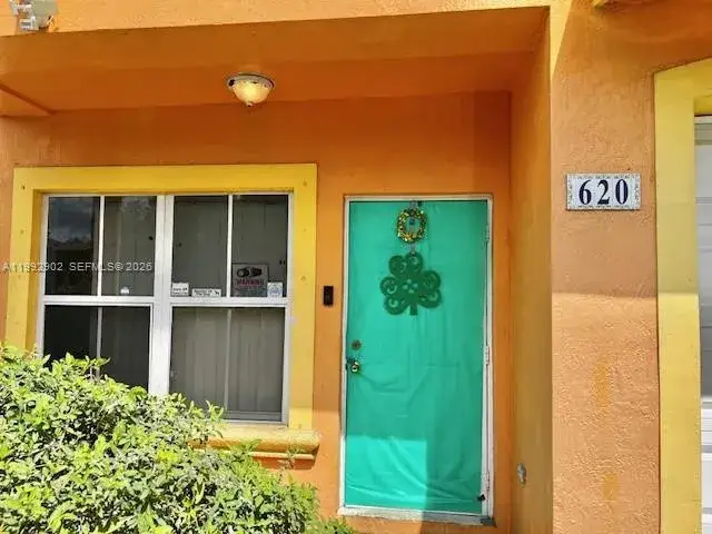 3 bedroom 2 bath Residential for sale at 620 SW 7th Ter, Florida City FL 33034
