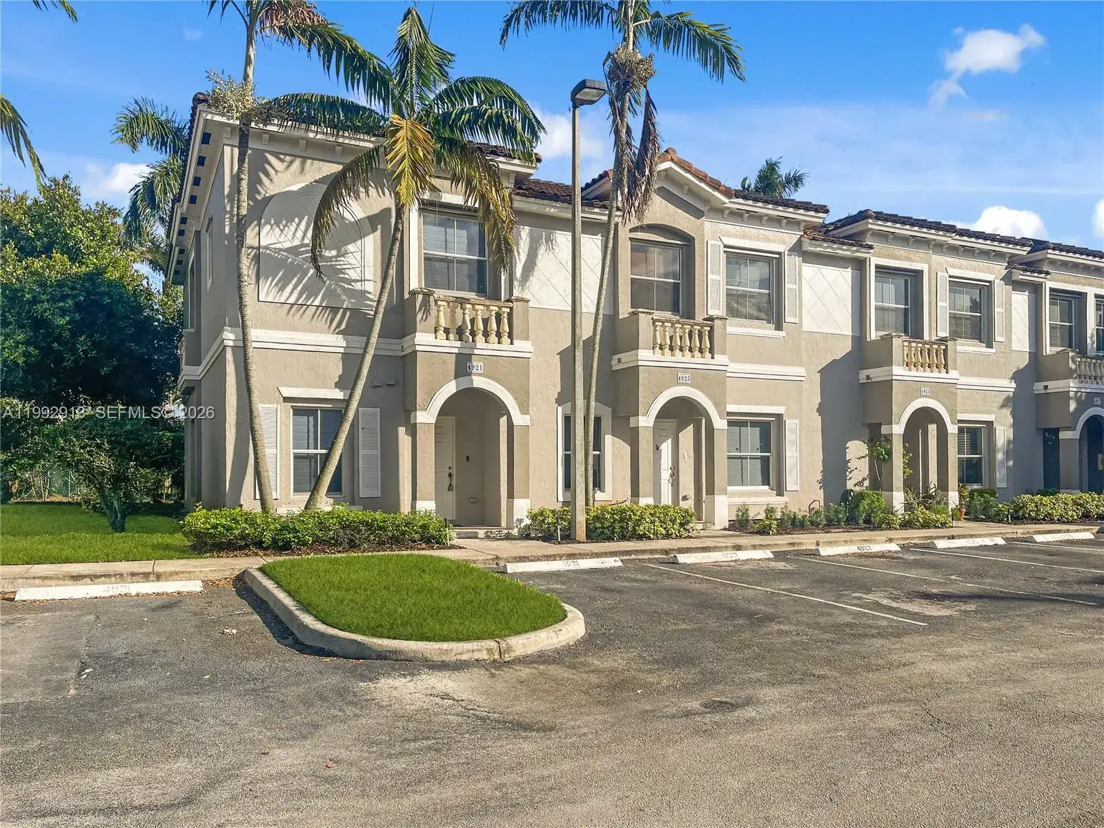 3 bedroom 2 bath Residential Lease for rent at 4921 SW 140th Ter # 1, Miramar FL 33027