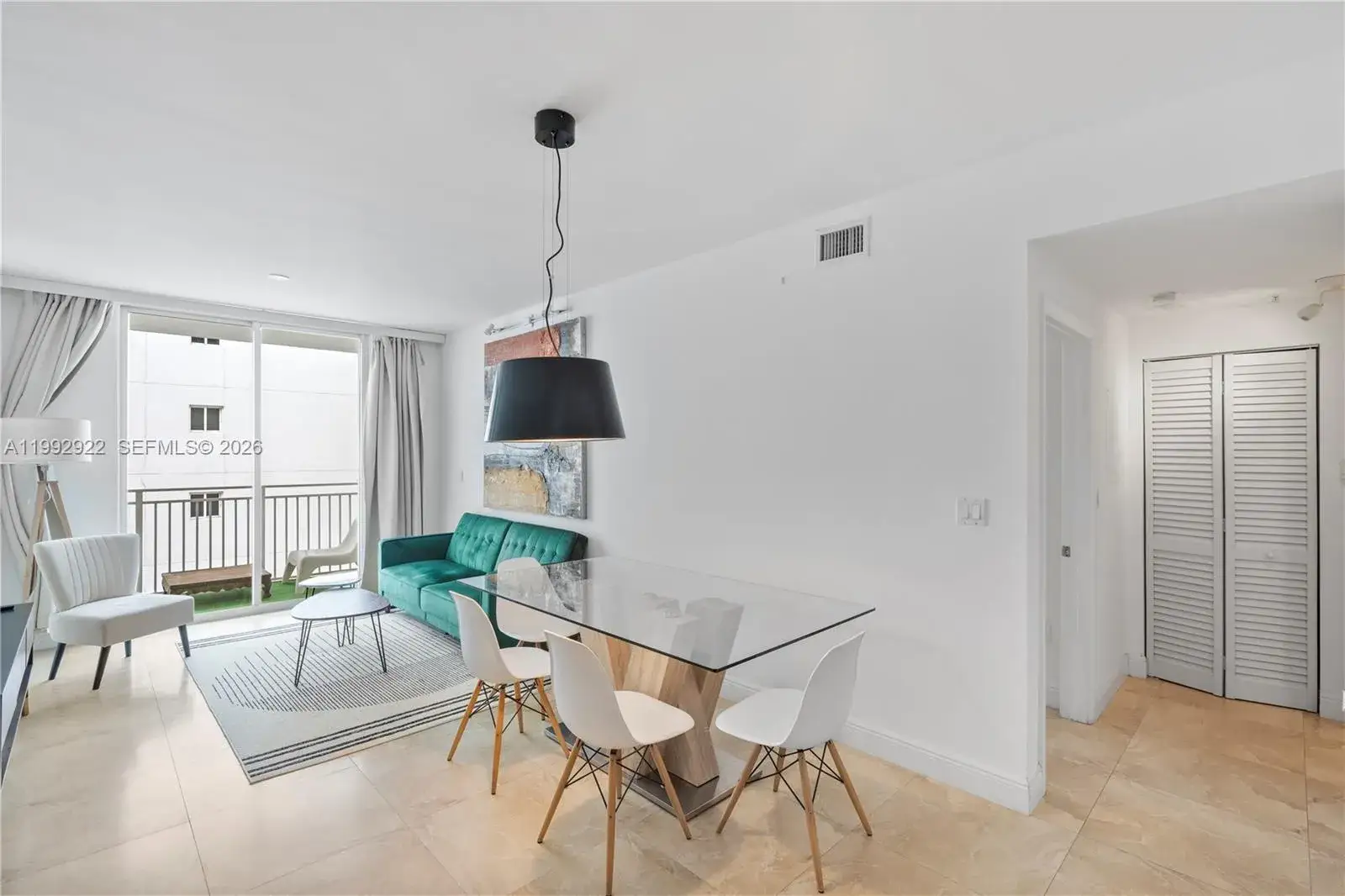 1 bedroom 1 bath Residential for sale at 185 SE 14th Ter # 2602, Miami FL 33131