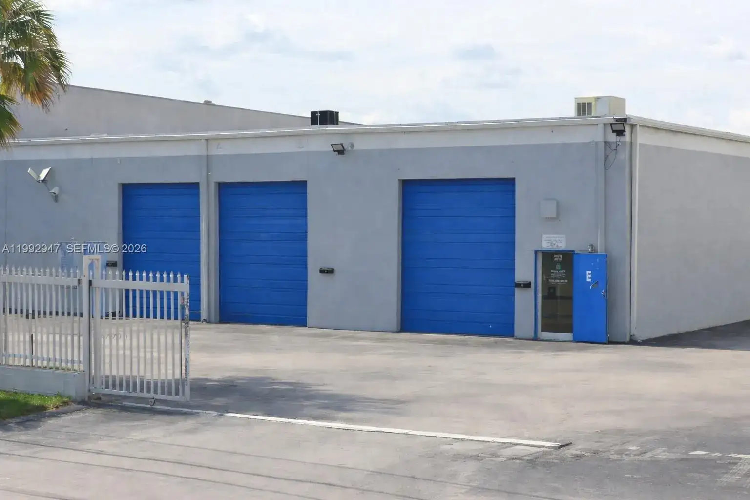 Commercial Sale for sale at 7215 NW 41st St # C, Miami FL 33166