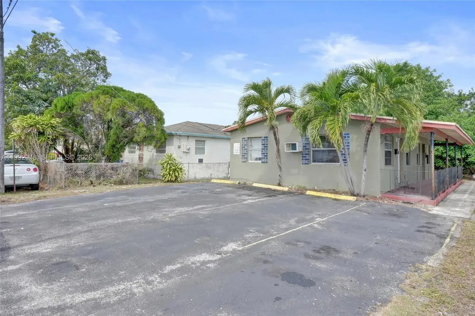 Residential Income for sale at 724 NW 6th St, Hallandale Beach FL 33009