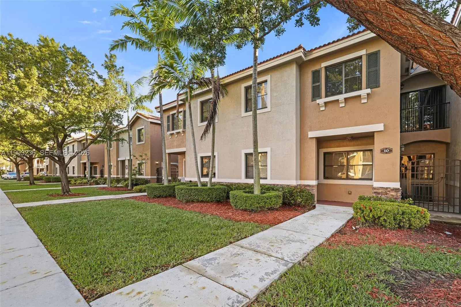 3 bedroom 2 bath Residential Lease for rent at 22721 SW 88th Pl # 19, Cutler Bay FL 33190