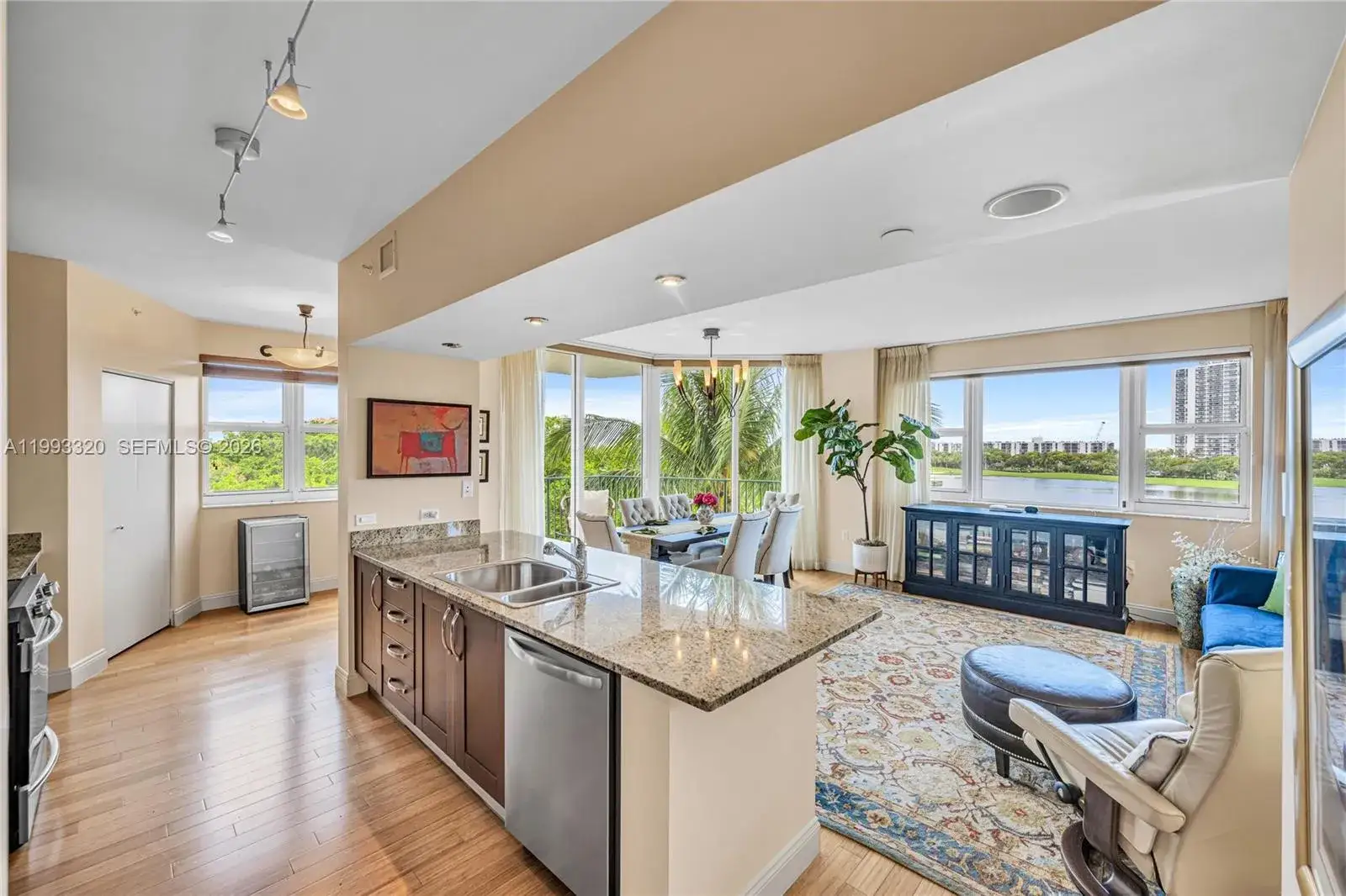 2 bedroom 2 bath Residential for sale at 20000 E Country Club Dr # 508, Aventura FL 33180