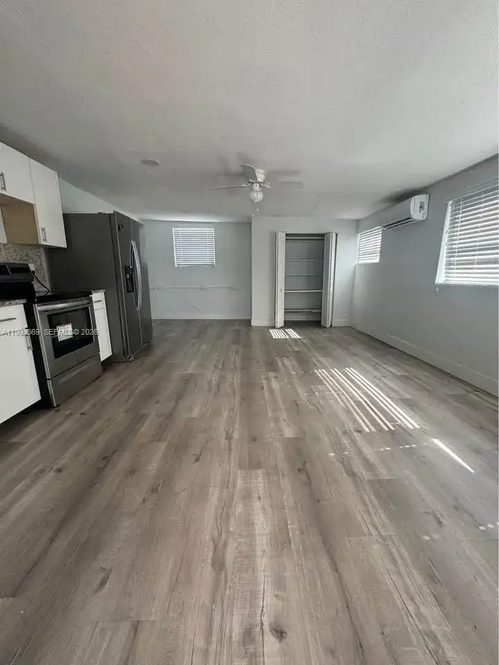 1 bedroom 1 bath Residential Lease for rent at 7620 SW 21 # 2, Miami FL 33155