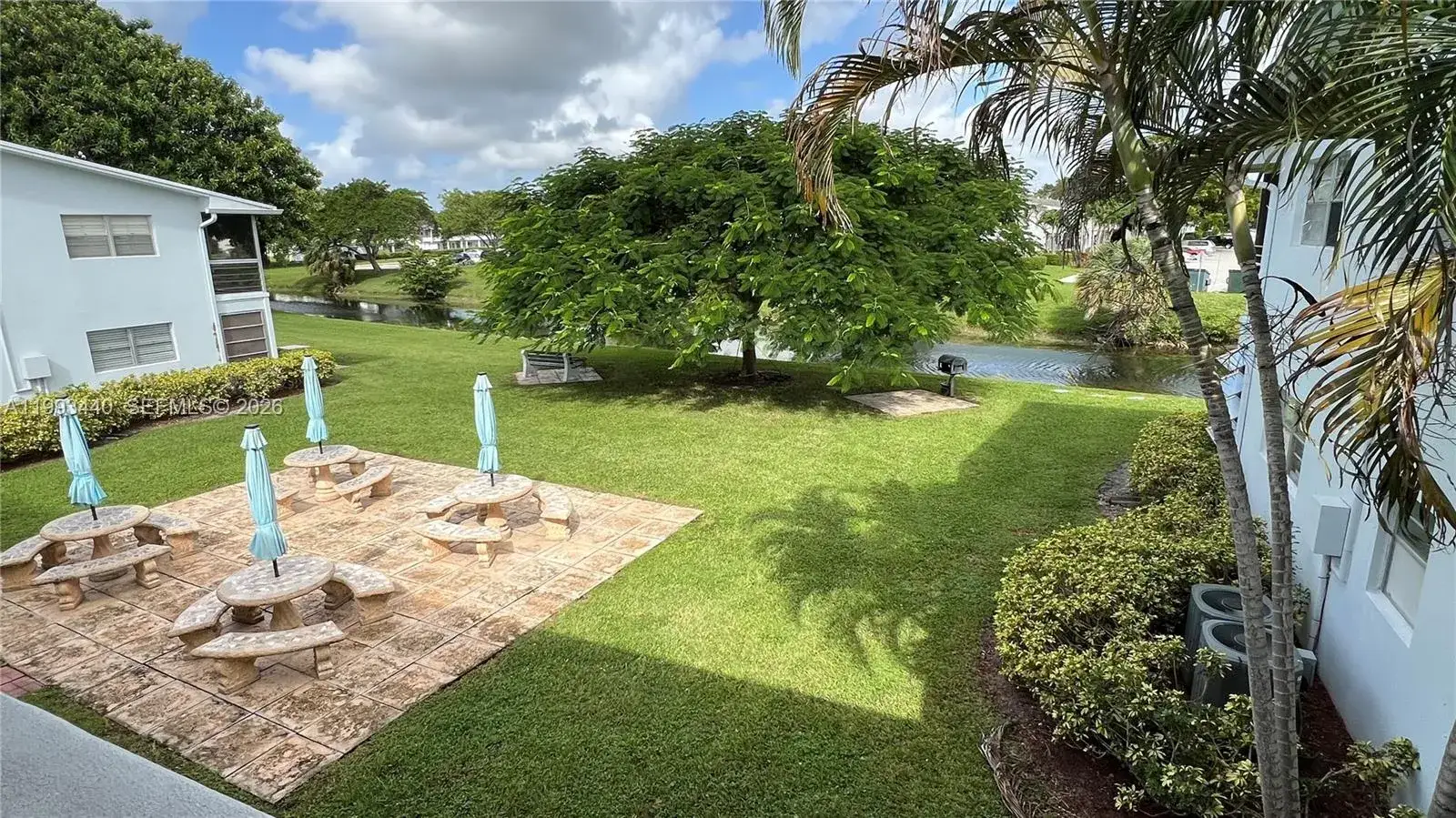 1 bedroom 1 bath Residential Lease for rent at 306 Newport T # 306, Deerfield Beach FL 33442