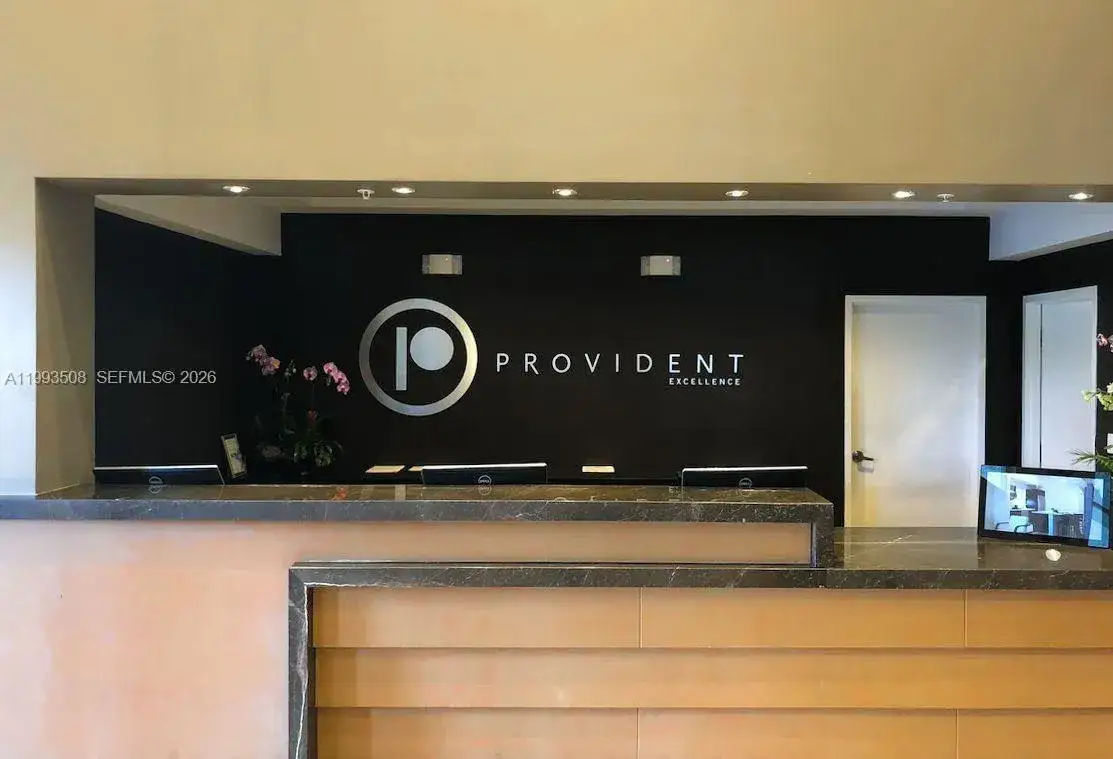 1 bedroom 1 bath Residential for sale at 5300 NW 87th Ave # 404, Doral FL 33178