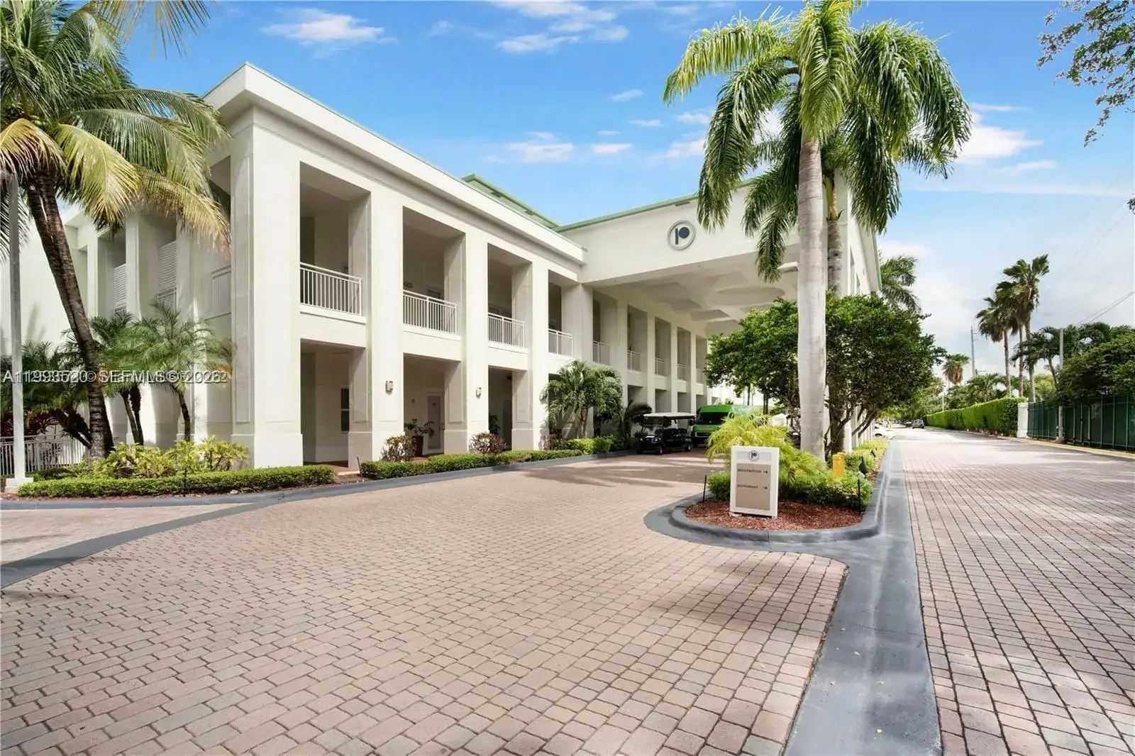 1 bedroom 1 bath Residential for sale at 5300 NW 87th Ave # 1107, Doral FL 33178