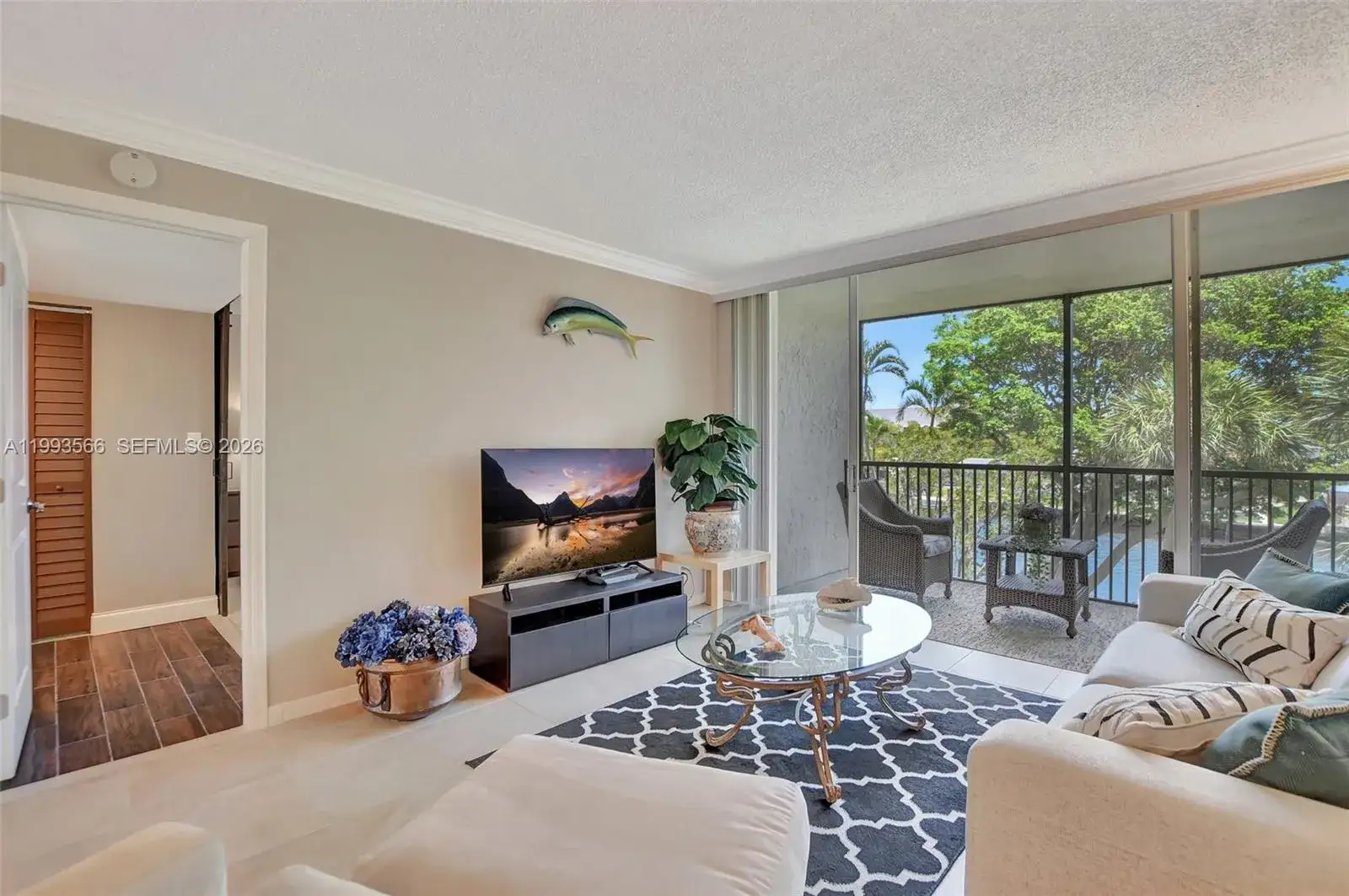 2 bedroom 2 bath Residential Lease for rent at 14 Royal Palm Way, Boca Raton FL 33432