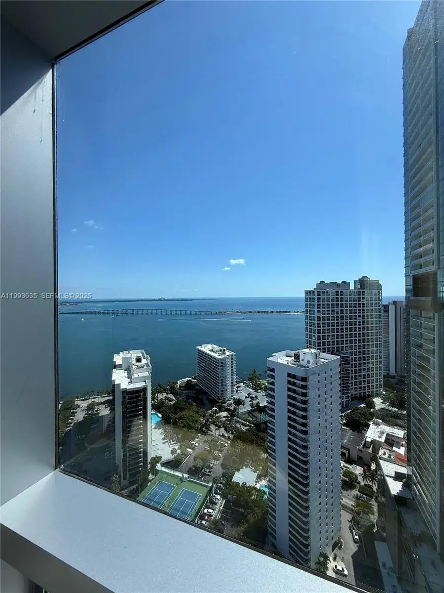 1 bath Residential for sale at 1435 Brickell Ave # 3305, Miami FL 33131