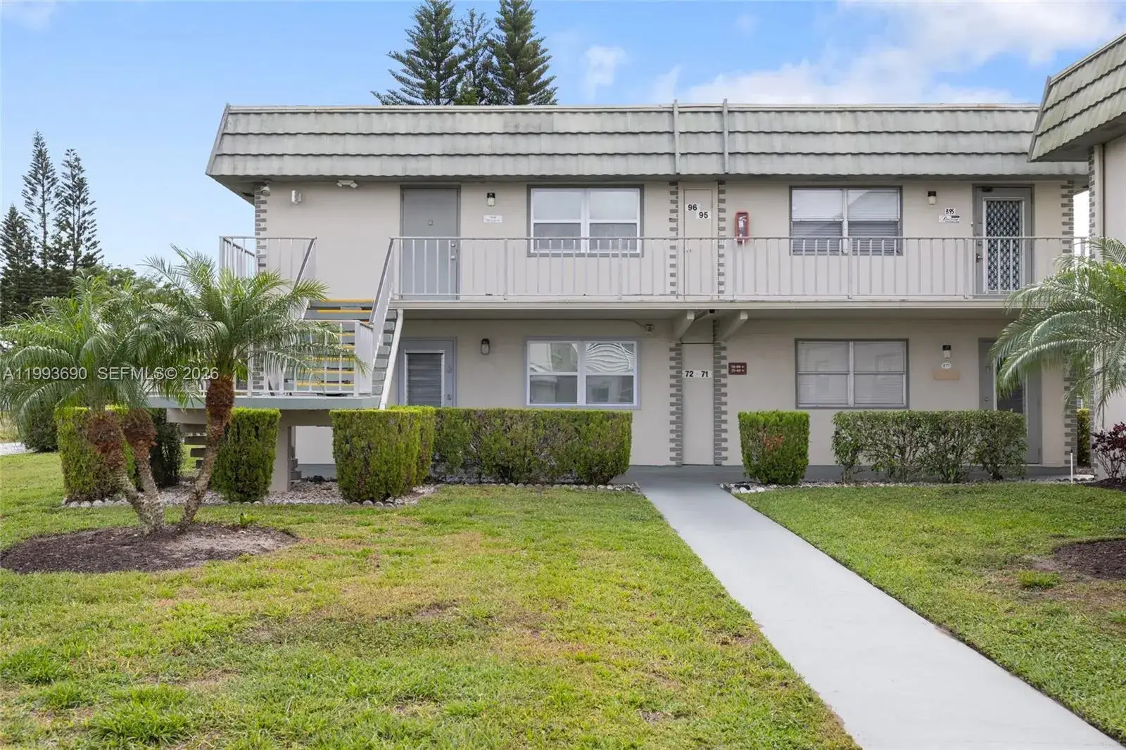 2 bedroom 2 bath Residential for sale at 72 Monaco B # 72, Delray Beach FL 33446