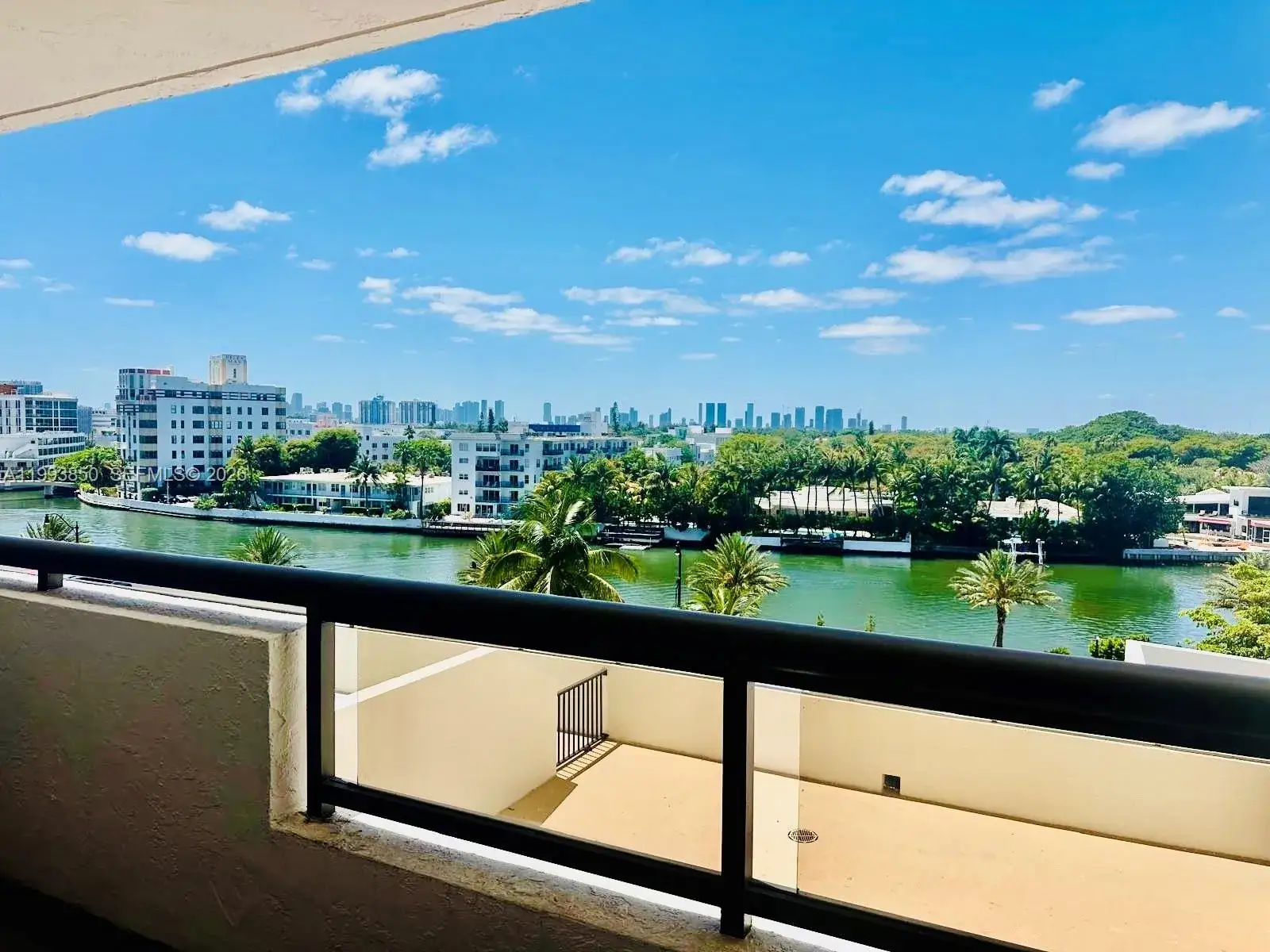 2 bedroom 2 bath Residential Lease for rent at 2555 Collins Ave # 704, Miami Beach FL 33140