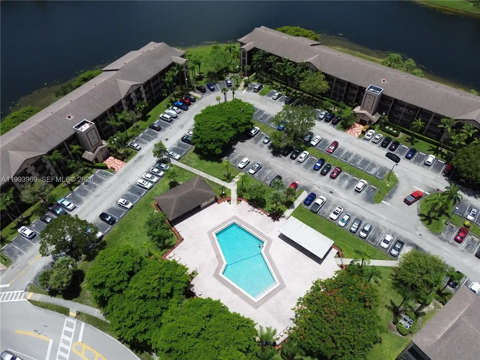2 bedroom 2 bath Residential Lease for rent at 12500 SW 5th Ct # 307M, Pembroke Pines FL 33027
