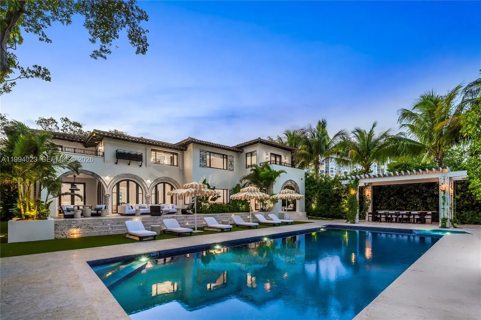 6 bedroom 6 bath Residential for sale at 3681 Flamingo Dr, Miami Beach FL 33140