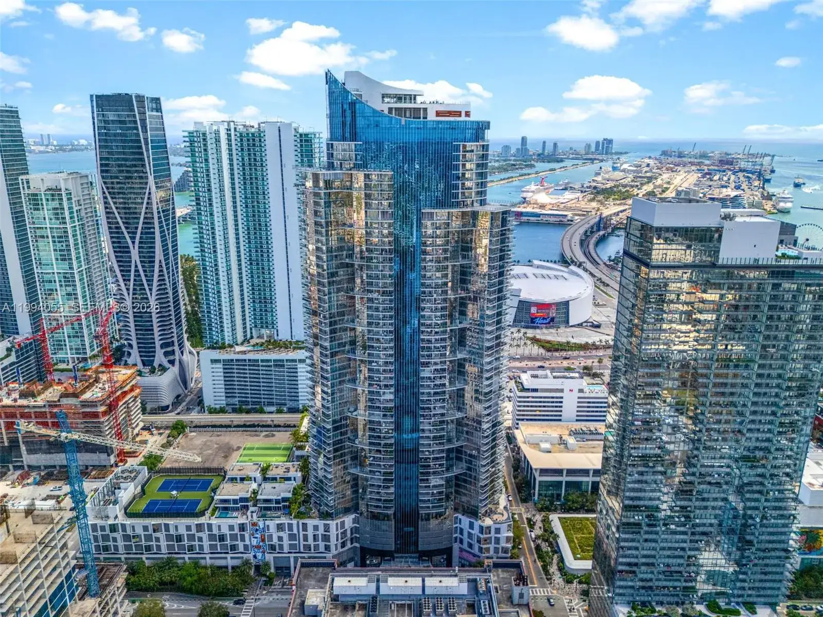 1 bedroom 2 bath Residential for sale at 851 NE 1st Ave # 1205, Miami FL 33132
