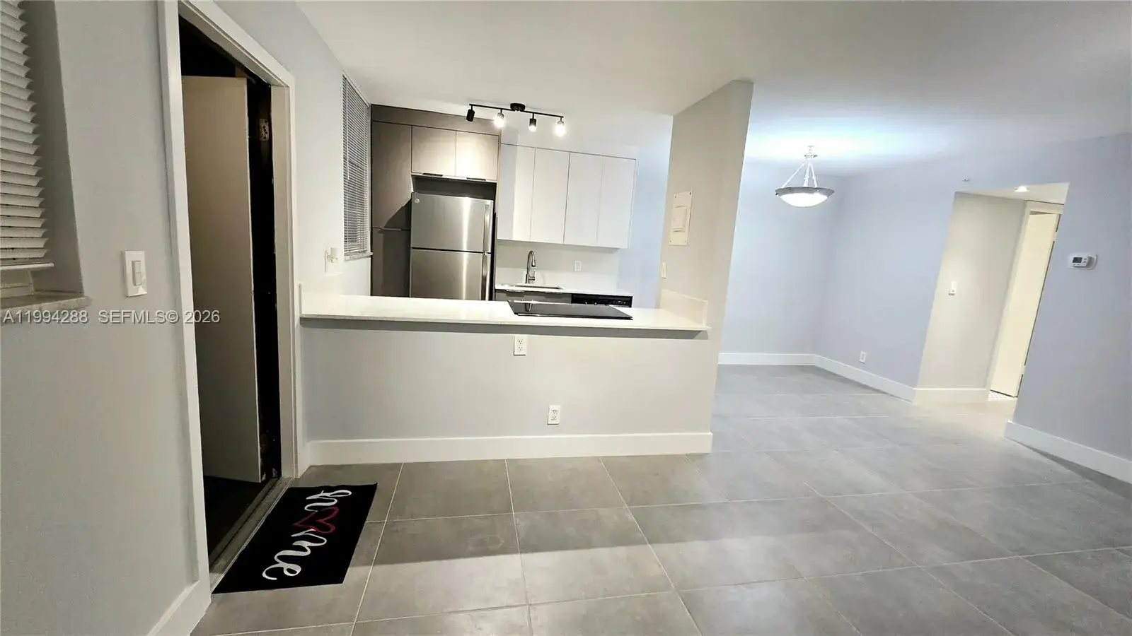 1 bedroom 1 bath Residential Lease for rent at 1811 Jefferson St # 202, Hollywood FL 33020