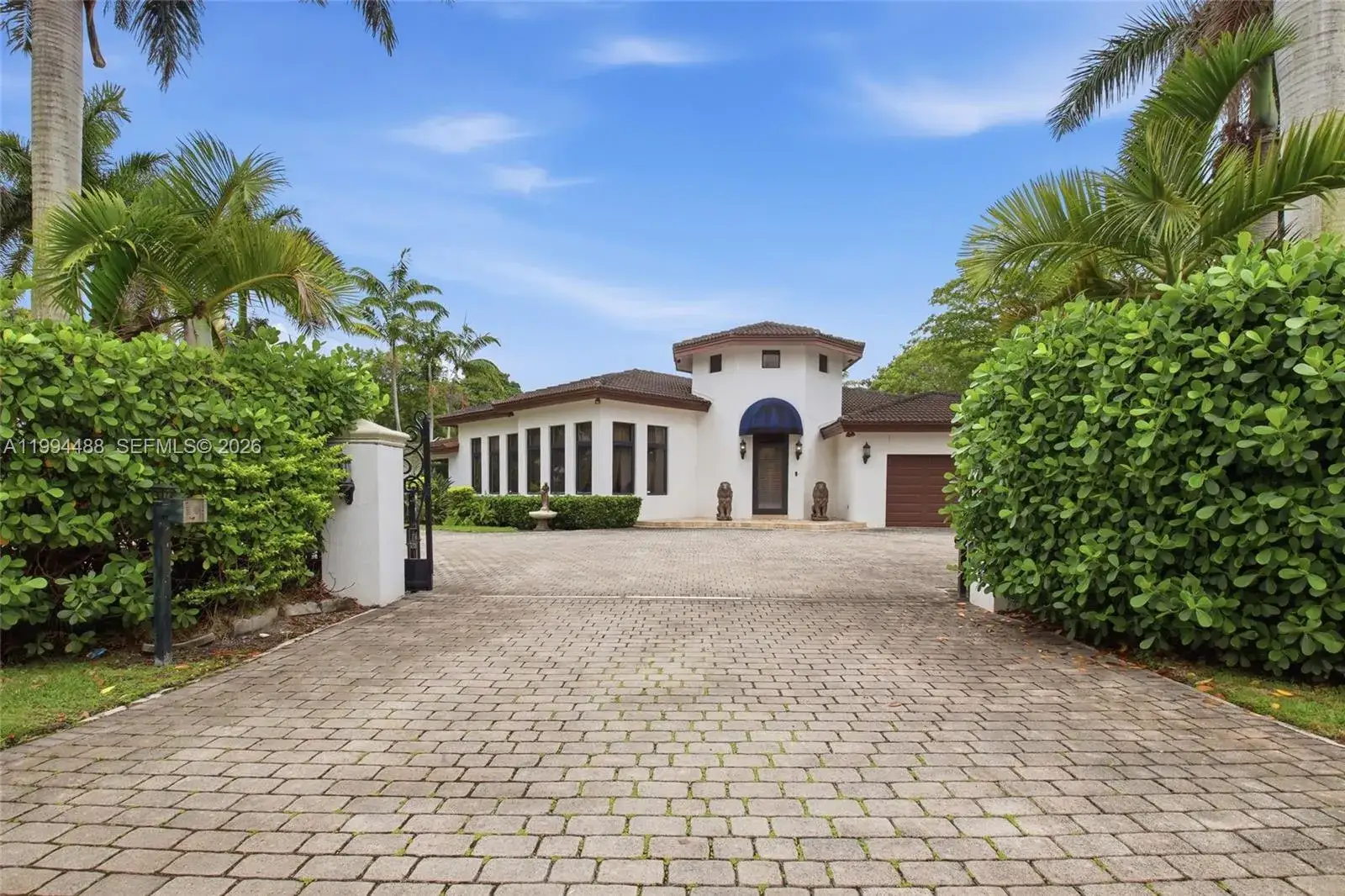 6 bedroom 6 bath Residential for sale at 6200 SW 97th Ave, Miami FL 33173