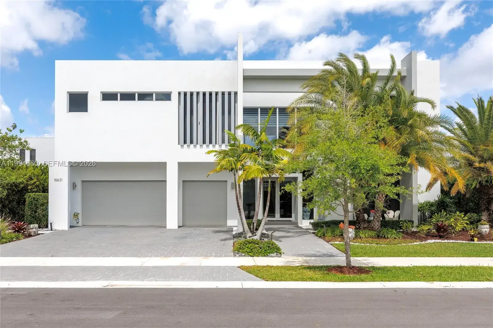 5 bedroom 5 bath Residential for sale at 16631 Sunset Way, Weston FL 33326