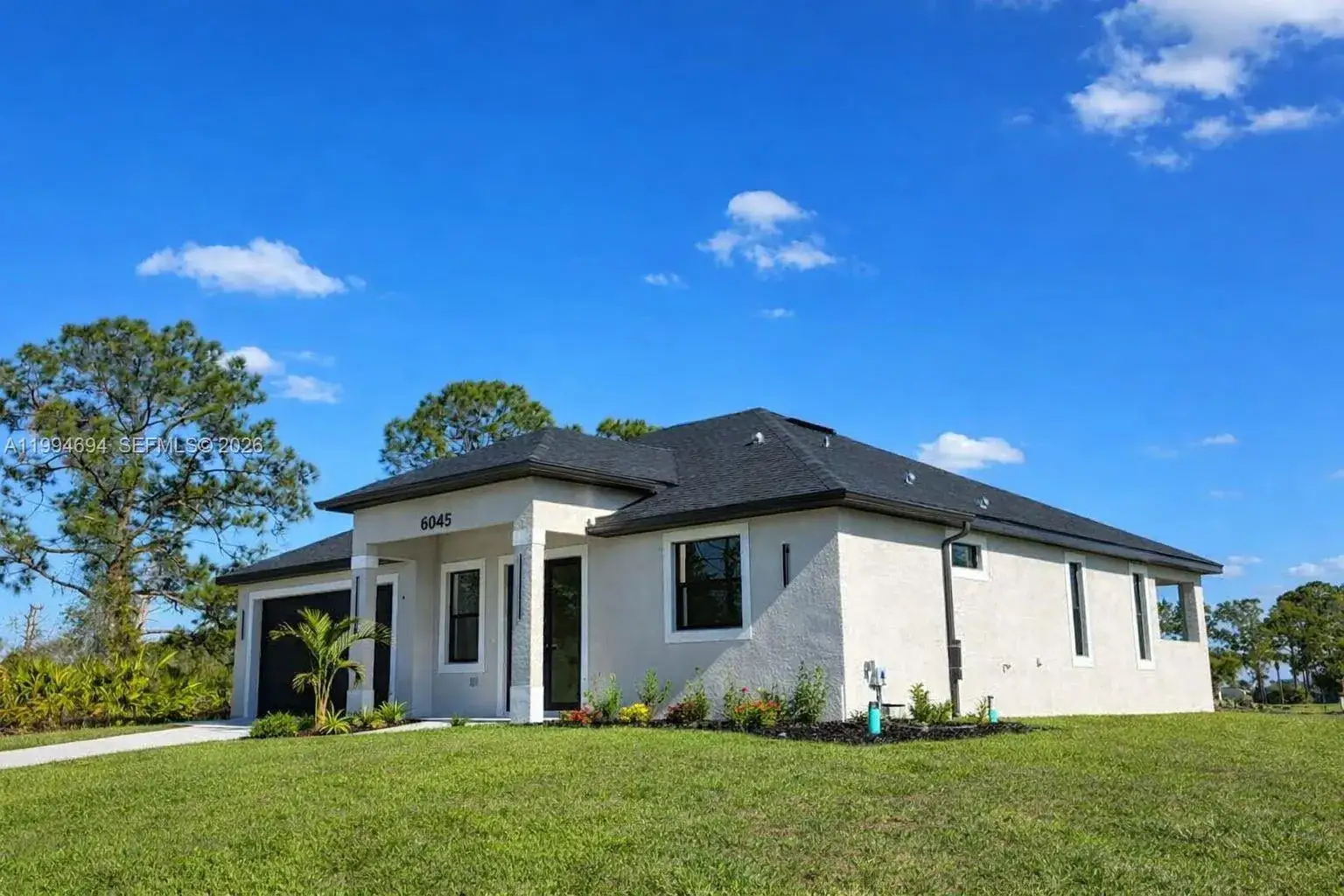 3 bedroom 2 bath Residential for sale at 6045 Kumquat Cir, La Belle FL 33935