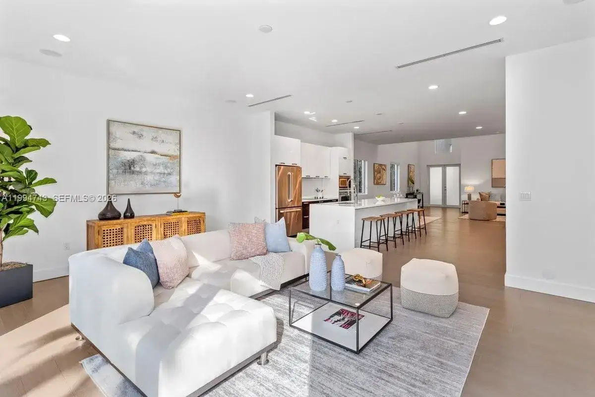 3 bedroom 3 bath Residential for sale at 3052 Day Ave # 2, Miami FL 33133