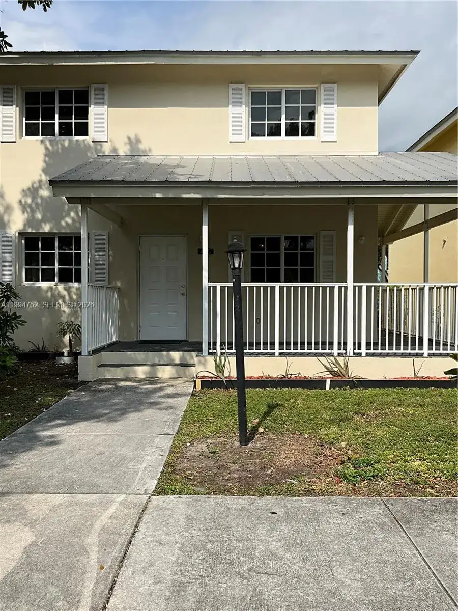 4 bedroom 2 bath Residential Lease for rent at 435 NW 19th Ln # 19, Miami FL 33136