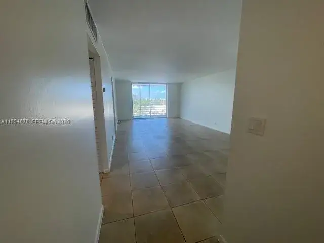 2 bedroom 2 bath Residential Lease for rent at 1830 Dixieanna St # 606, Hollywood FL 33020