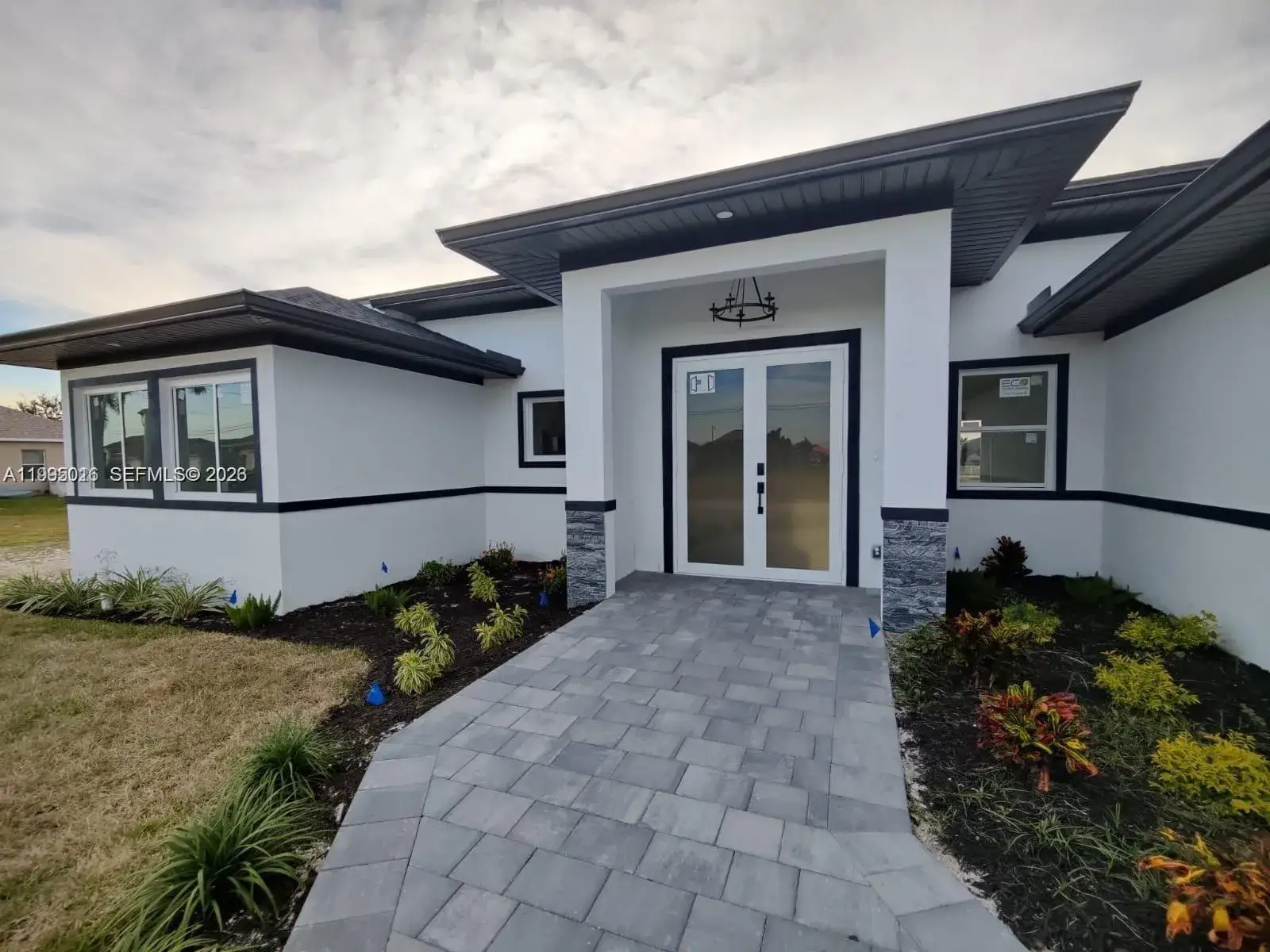 3 bedroom 2 bath Residential for sale at 716 NW 37TH AVE, Cape Coral FL 33993