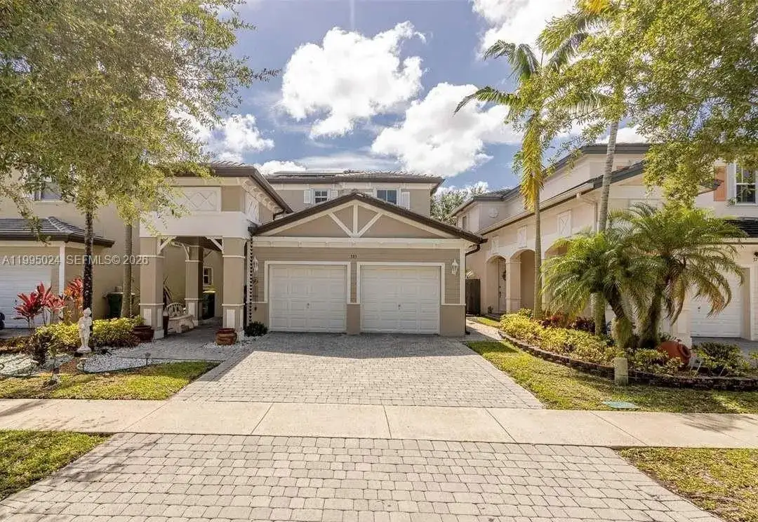 4 bedroom 2 bath Residential for sale at 385 NE 36th Ave Rd, Homestead FL 33033