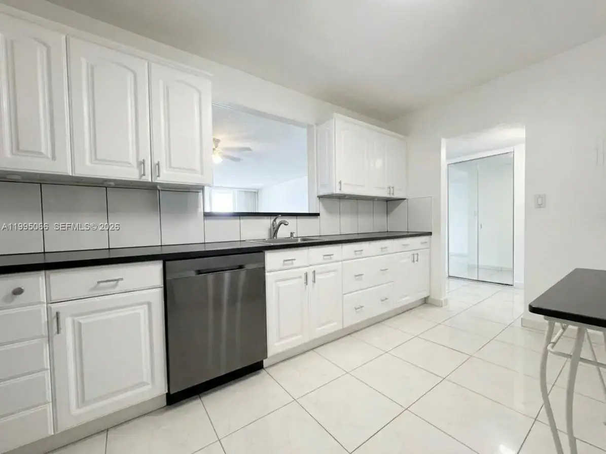 2 bedroom 2 bath Residential for sale at 3800 S Ocean Dr # 816, Hollywood FL 33019