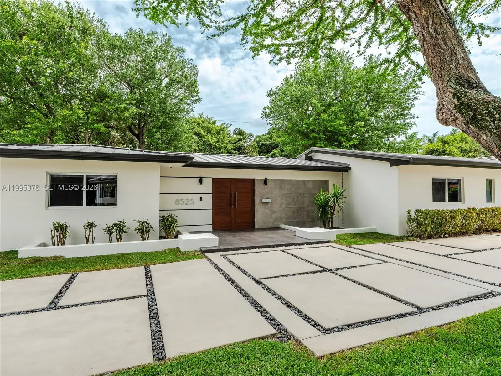 4 bedroom 4 bath Residential for sale at 8525 SW 54th Ct, Miami FL 33143