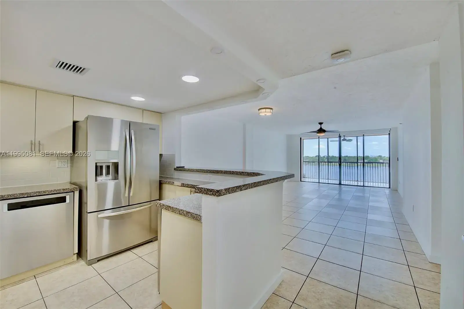 2 bedroom 2 bath Residential Lease for rent at 20850 San Simeon Way # 5, Miami FL 33179