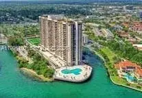 3 bedroom 3 bath Residential for sale at 1800 NE 114th St # 401, Miami FL 33181