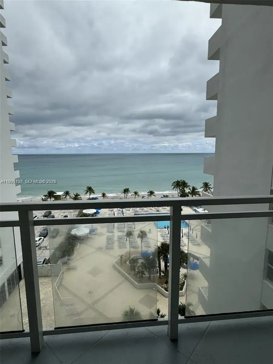 1 bedroom 1 bath Residential for sale at 2030 S Ocean Dr # 815, Hallandale Beach FL 33009
