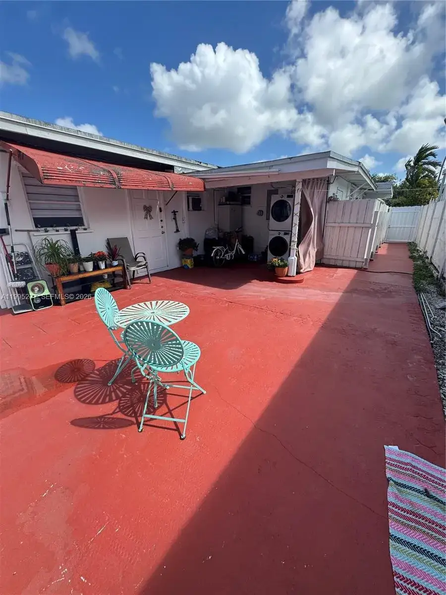 1 bedroom 1 bath Residential Lease for rent at 10245 SW 37th Ter # B, Miami FL 33165