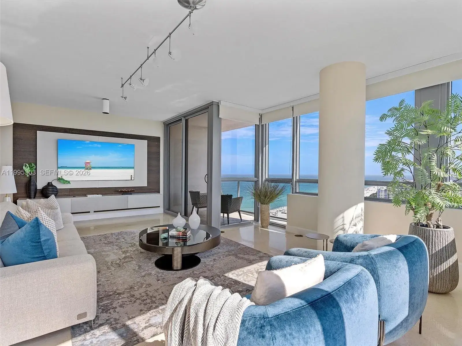 2 bedroom 2 bath Residential Lease for rent at 101 20th St # 3002, Miami Beach FL 33139