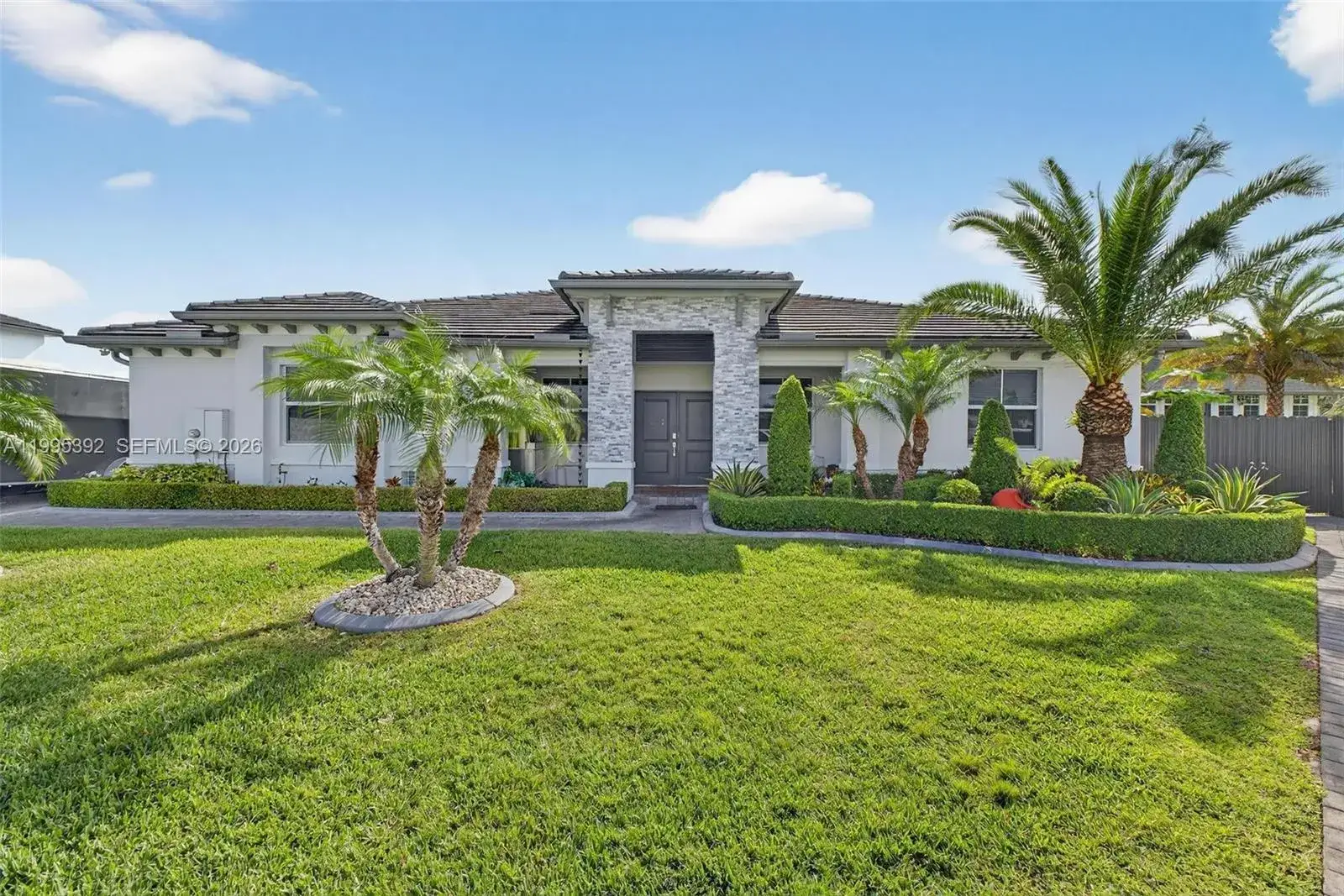 6 bedroom 4 bath Residential for sale at 29215 SW 167th Ct, Homestead FL 33030
