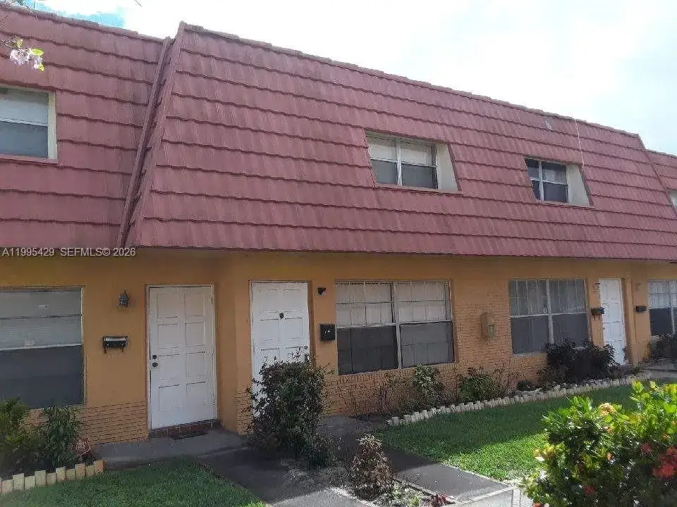 2 bedroom 1 bath Residential Lease for rent at 2604 NW 52nd Ave # C15, Lauderhill FL 33313