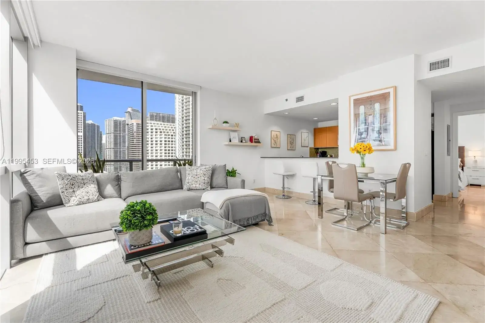 2 bedroom 2 bath Residential for sale at 1060 Brickell Ave # 2117, Miami FL 33131