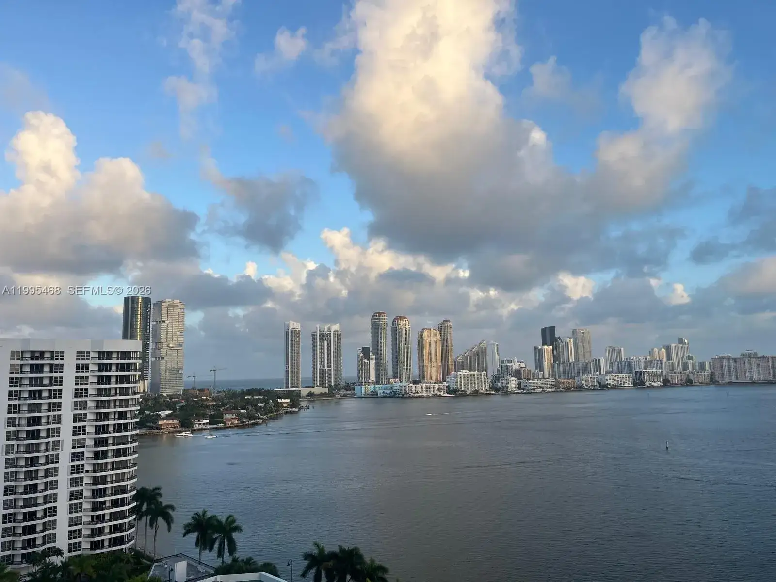 2 bedroom 2 bath Residential for sale at 3530 Mystic Pointe Dr # 1711, Aventura FL 33180