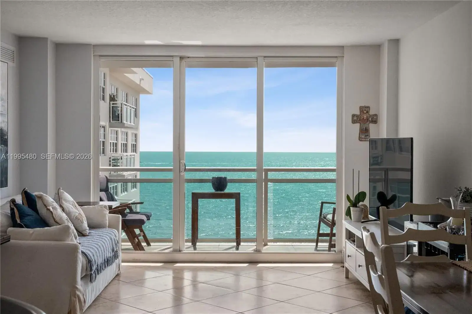 1 bedroom 1 bath Residential Lease for rent at 6917 Collins Ave # 1609, Miami Beach FL 33141