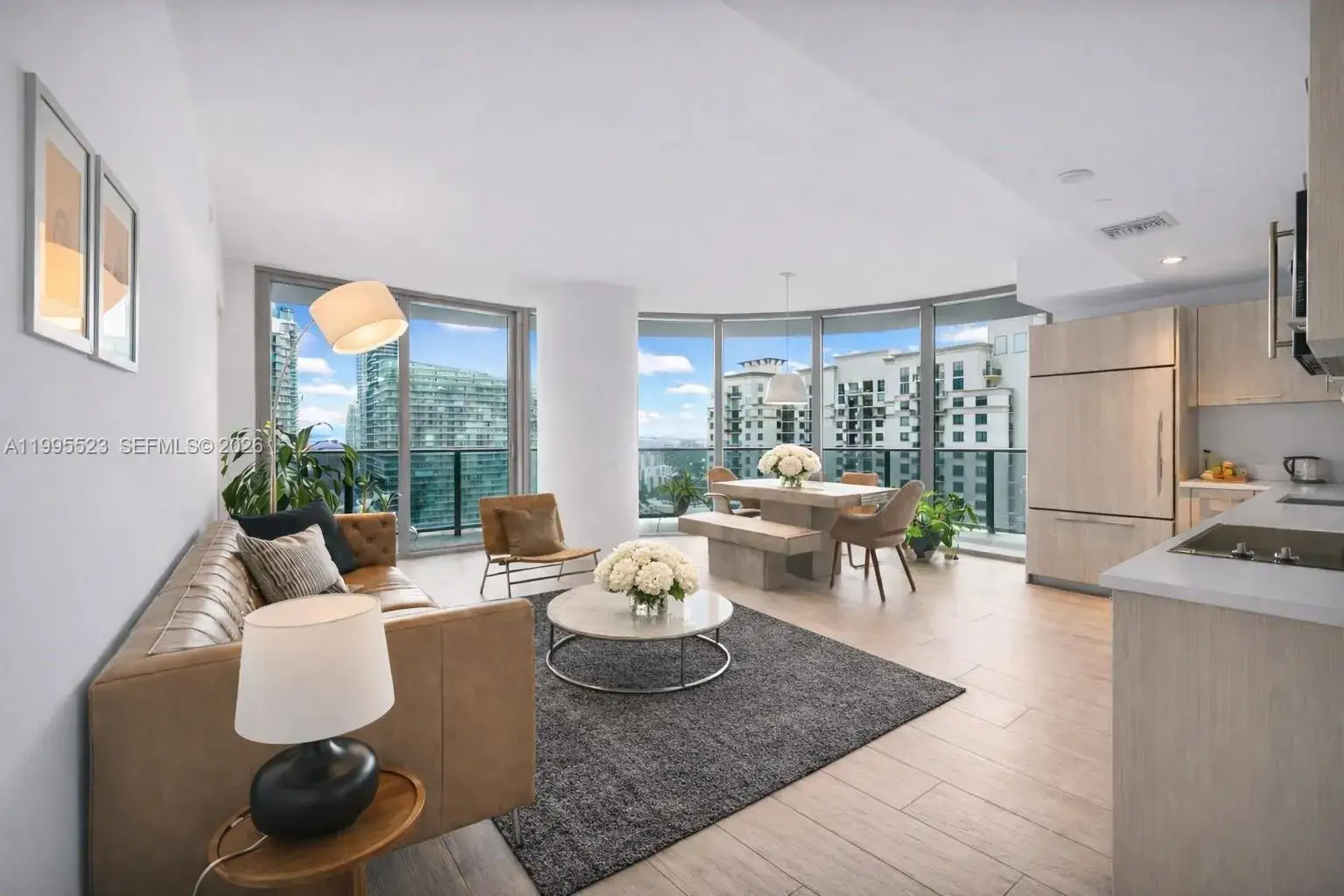 2 bedroom 2 bath Residential Lease for rent at 45 SW 9th St # 2906, Miami FL 33130