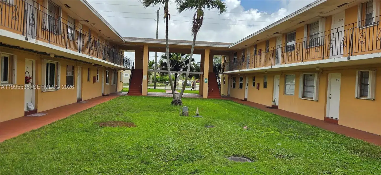 1 bedroom 1 bath Residential Lease for rent at 3800 SW 102nd Ave # 108, Miami FL 33165