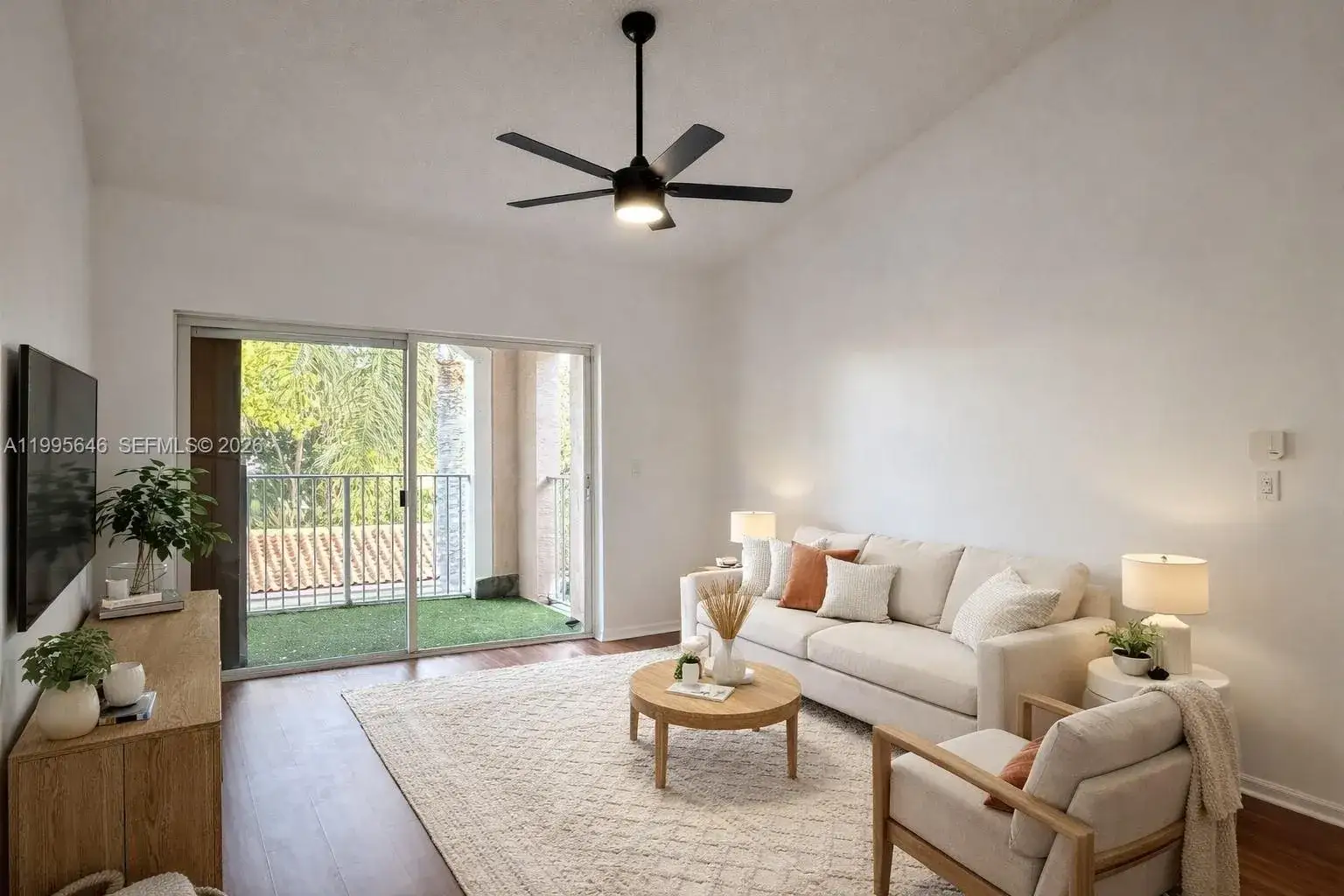 2 bedroom 1 bath Residential for sale at 12124 Saint Andrews Pl # 305, Miramar FL 33025
