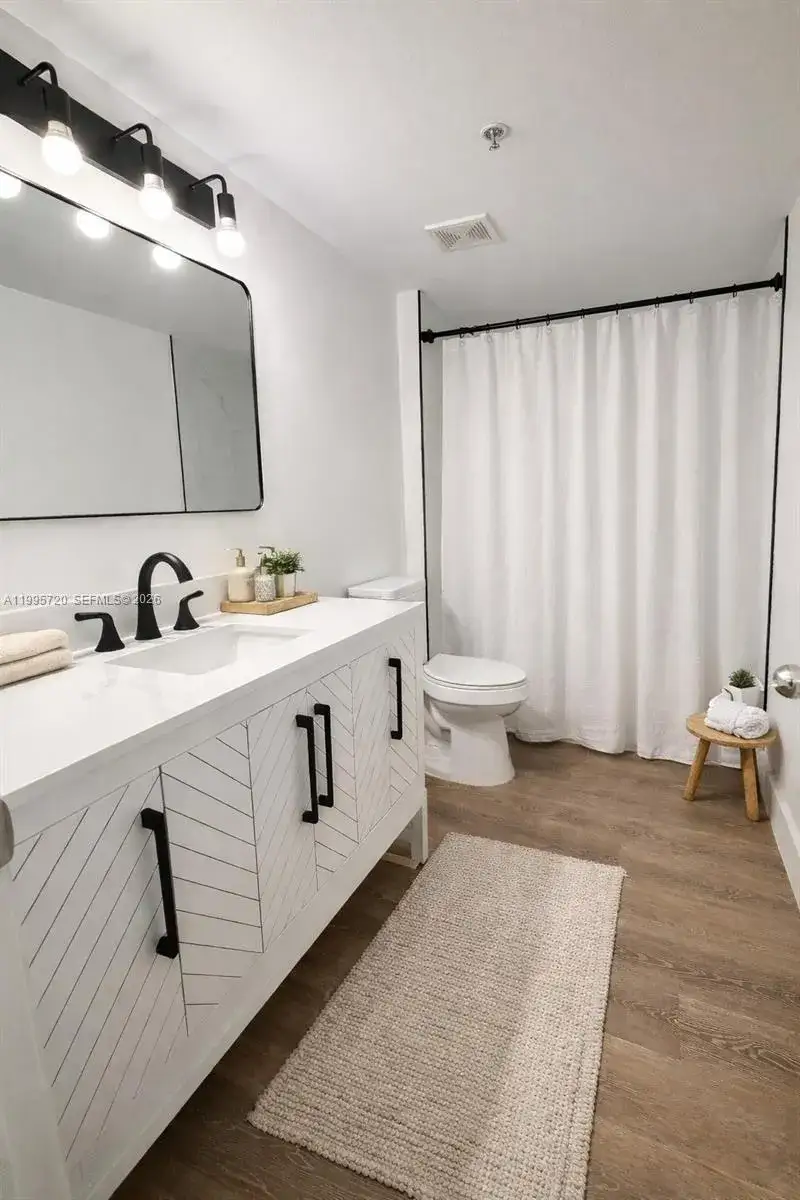 2 bedroom 1 bath Residential for sale at 460 S Park Rd # 110, Hollywood FL 33021