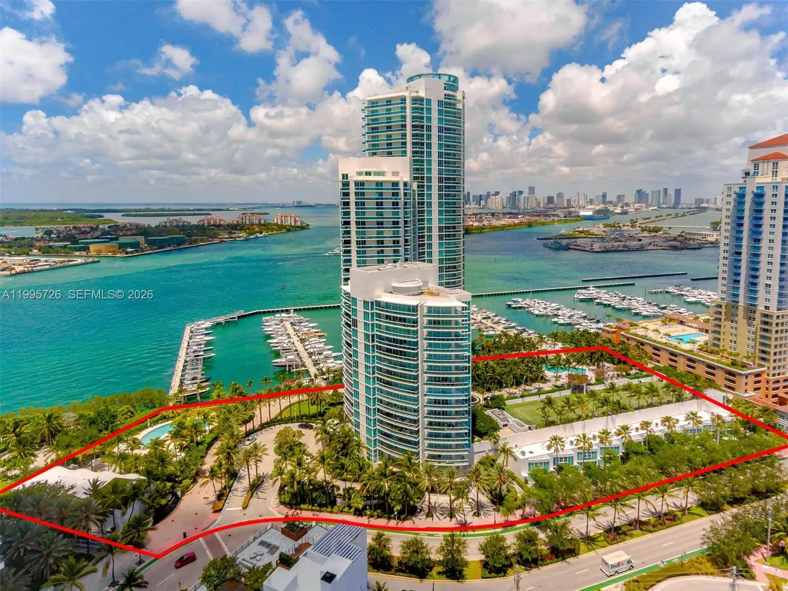 1 bedroom 1 bath Residential Lease for rent at 1000 S Pointe Drive # 905, Miami Beach FL 33139