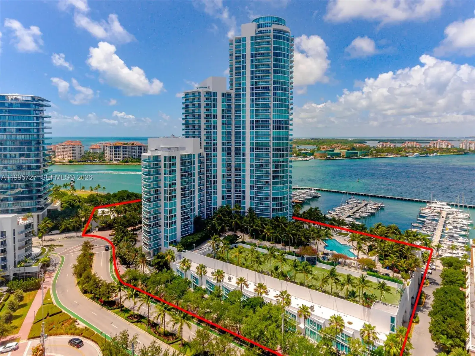 1 bedroom 1 bath Residential Lease for rent at 1000 S Pointe dr # 906, Miami Beach FL 33139